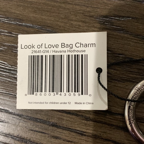 Vera Bradley Look of Love Bag Charm in Havana Hothouse NWT - Picture 4 of 4